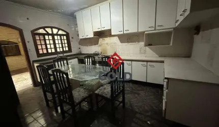 Sobrado com 4 dormitórios para alugar, 180 m² por R$ 4.480,00/mês - Jardim do Estádio - Santo André/SP