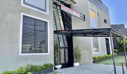 Alugue Prédio Comercial no Parque Renato Maia