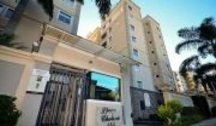 Apartamento super bem localizado no Cristo Rei