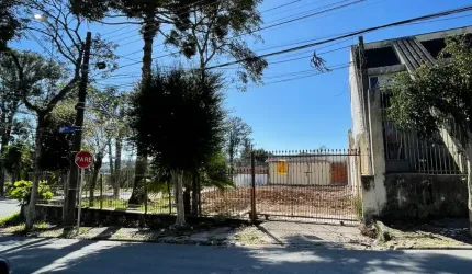 Belíssimo terreno no bairro Solar com Bairro Bacacheri
