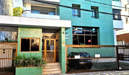 Apartamento para venda em Salvador-BA, bairro Federação/São Lázaro: 3 quartos, 3 suítes, 158m², varanda, 2 vagas de garagem cobertas, piscina, salão de festas, rua tranquila, segurança 24h. Agende sua