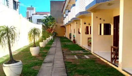 Village Praia do Flamengo: Casa de 3 quartos com suíte e área de lazer. Imperdível oportunidade em Salvador-BA!