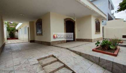 Casa com 4 quartos à venda em Itapoã, Belo Horizonte , 216 m2 por R$ 950.000