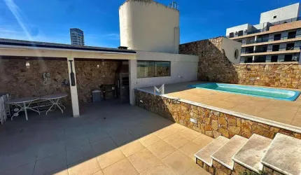 Cobertura À Venda na Praia da Enseada - Guarujá
