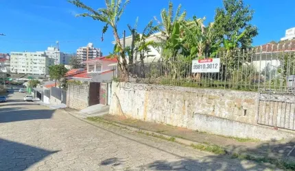 Casa com 2 quartos à venda na Desembargador Tavares Sobrinho, 107, Itaguaçu, Florianópolis por R$ 1.100.000