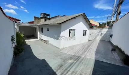 Casa com 4 quartos à venda na Rua da Fonte, 750, Abraão, Florianópolis por R$ 560.000