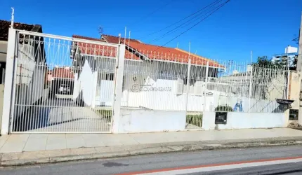 Casa com 5 quartos à venda na Rua Manoel Loureiro, 997, Barreiros, São José por R$ 900.000