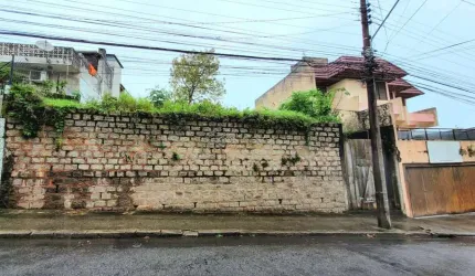 Terreno à venda na Rua Professora Rosinha Campos, 220, Abraão, Florianópolis por R$ 590.000