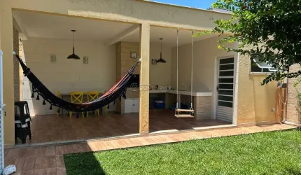 Casa com 3 quartos à venda na Rua Antenor Valentin da Silva, 845, Ipiranga, São José por R$ 950.000