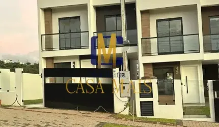 Lindo Sobrado á Venda no Bairro Fraron