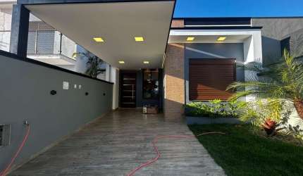 Casa em Condomínio para Venda em Tatuí, Reserva dos Ipês 3, 3 dormitórios, 1 suíte, 3 banheiros, 2 vagas