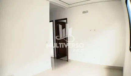 Casa 2 dorm em Condomínio com Piscina e Área Gourmet - Maracanã