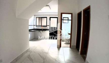 Casa 2 dorm em Condomínio com Piscina e Área Gourmet - Maracanã