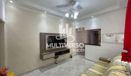 Casa 2 dormitórios com 2 vagas de garagem e espaço gourmet á venda no Maracanã em Praia Grande