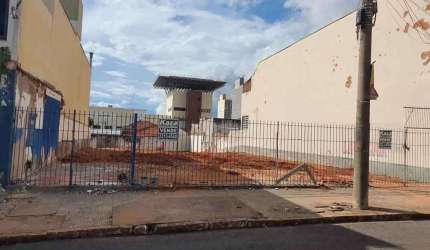 TERRENO COMERCIAL em CENTRO, (Bauru) - SP