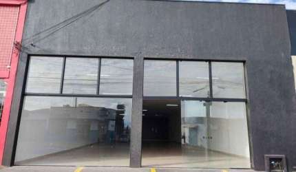 LOCALIZADO EM CORREDOR COMERCIAL ! ! !