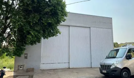 BARRACÃO e GALPÃO em JARDIM VÂNIA MARIA, (Bauru) - SP