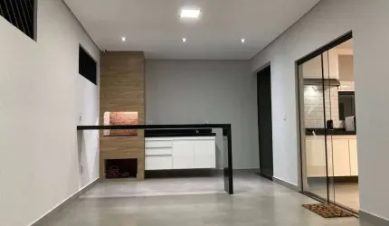 Casa para venda com 200 m² e 3 quartos em Jardim Terra Branca, Bauru - SP