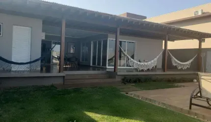 CASA EM CONDOMINÍO para venda com 265 m² e 3 quartos em Condomínio, Piratininga - SP