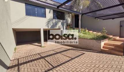Casa para aluguel e venda com 3 m² e 3 quartos em Vila Nova Cidade Universitária, Bauru - SP