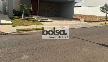 Casa para venda com 360 m² e 3 quartos em Vila Santista, Bauru - SP