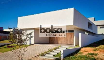 CASA EM CONDOMINÍO
