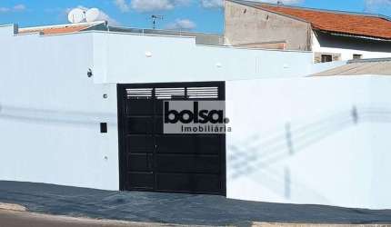 Casa para venda com 2 quartos | Parque São João | Próximo Rua Bernardino de Campos |  Bauru - SP