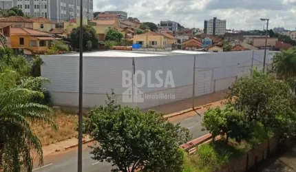 Barracão excelete para comercio em Avenida Principal