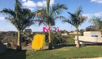 SOBRADO COM PISCINA A VENDA NO BAIRRO MONTERREY- LOUVEIRA