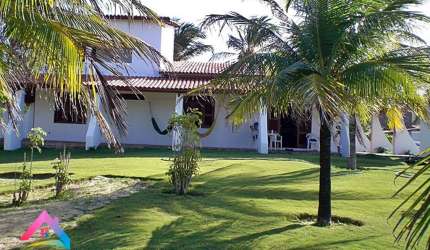 Vendo casa com terreno de 3.300m² na Praia do Presídio