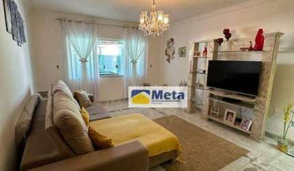Casa com 3 dormitórios à venda, 250 m² por R$ 550.000,00 - Estiva - Taubaté/SP