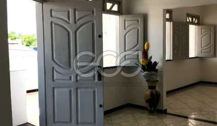 Casa com 4 quartos à venda na Rua Gutemberg Chagas, 10, Jabotiana, Aracaju, 200 m2 por R$ 550.000
