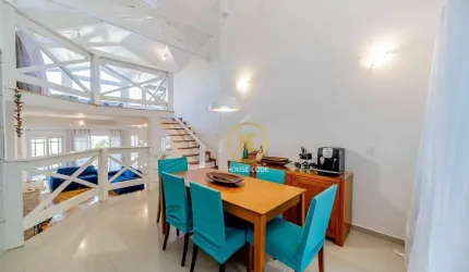 Casa com 3 Quartos (1 Suíte) à venda, 427 m² por R$ 1.205.000 - Condomínio Granja Carneiro Viana - Cotia - SP