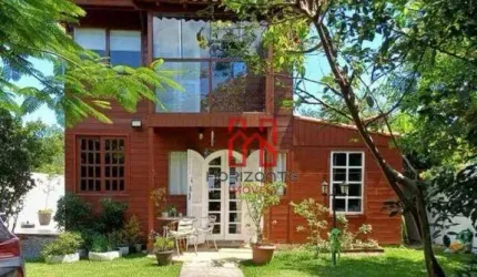 Casa com 2 dormitórios à venda, 180 m² por R$ 455.000,00 - São João do Rio Vermelho - Florianópolis/SC