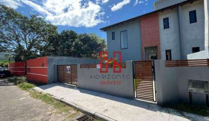 Sobrado com 2 dormitórios à venda, 105 m² por R$ 515.000 - São João do Rio Vermelho - Florianópolis/SC