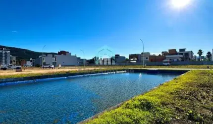 Lote à venda em Deltaville, Biguaçu: 150,5m² de área útil por R$250.000. Oportunidade única!