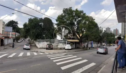 Terreno à venda em Santo André-SP, no Bairro Jardim com 960m² de área. Venha conferir!