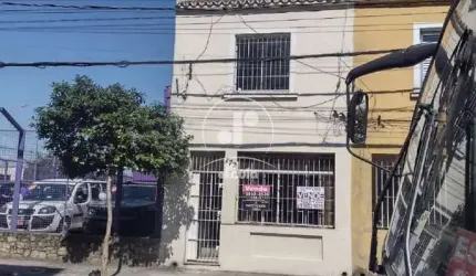 Excelente Sobrado Comercial à Venda no Centro de São Caetano do Sul - 6 Salas, 3 Banheiros, 142m² de Área!