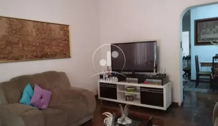 Sobrado de 240m² à venda em Santo André-SP, Vila Homero Thon: 3 quartos, 1 sala, 3 banheiros e 2 vagas. Imperdível!