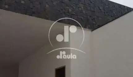Sobrado na Vila helena, em Santo Andre, 132,50m², com 3 dormitorios sendo 2 suites, sala ampla, 4 vagas de garagem.