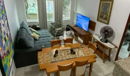 Vila Alzira. Sobrado com 151m2, 3 dormitórios, sendo 1 suíte, 3 banheiros, 2 vagas de garagem. Parte infeiror com mais um quarto, cozinha e banheiro.