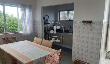 Sobrado de 320m² à venda em Santo André!! 2 quartos, sala, banheiro, e 4 vagas de garagem. Imperdível!