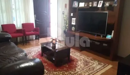 Imperdível Sobrado de 182m² à Venda em Santo André-SP no Jardim Ocara: 3 Quartos, 1 Suíte, 1 Sala, 2 Banheiros e 2 Vagas