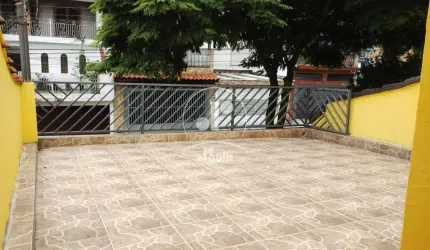 Sobrado de 225m² à venda em Santo André-SP, Jardim Las Vegas: 3 quartos, 1 suíte, 1 sala, 3 banheiros e 2 vagas