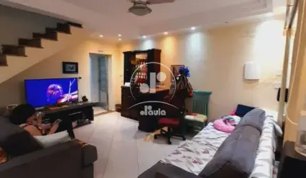 Sobrado 163m², excelente localização próximo à Avenida Pereira Barreto no Jardim Jamaica - Santo André