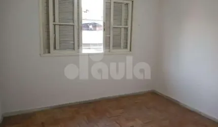 Sobrado à venda em Santo André-SP, bairro Jardim Cristiane: 2 quartos, 1 sala, 2 banheiros, 2 vagas de garagem!