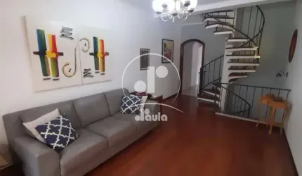 Sobrado a venda no Bairro Jardim, 221m², 5 dormitorios, 2 salas, 2 banheiros e 1 lavabo, 2 vagas cobertas, despensa, quintal com churrasqueira