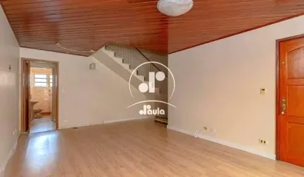 Sobrado à venda com 213 m² no Centro de Santo André, 3 dormitórios, 1 suíte, 2 vagas de garagem