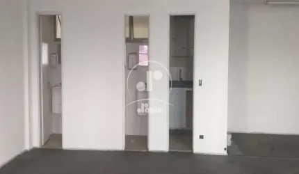 Sala comercial à venda em Vila Bastos, Santo André-SP: 1 sala, 2 banheiros, 1 vaga, 147,00 m² de área.