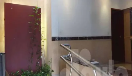 Excelente prédio comercial com 535m². Estuda permuta por apartamentos.